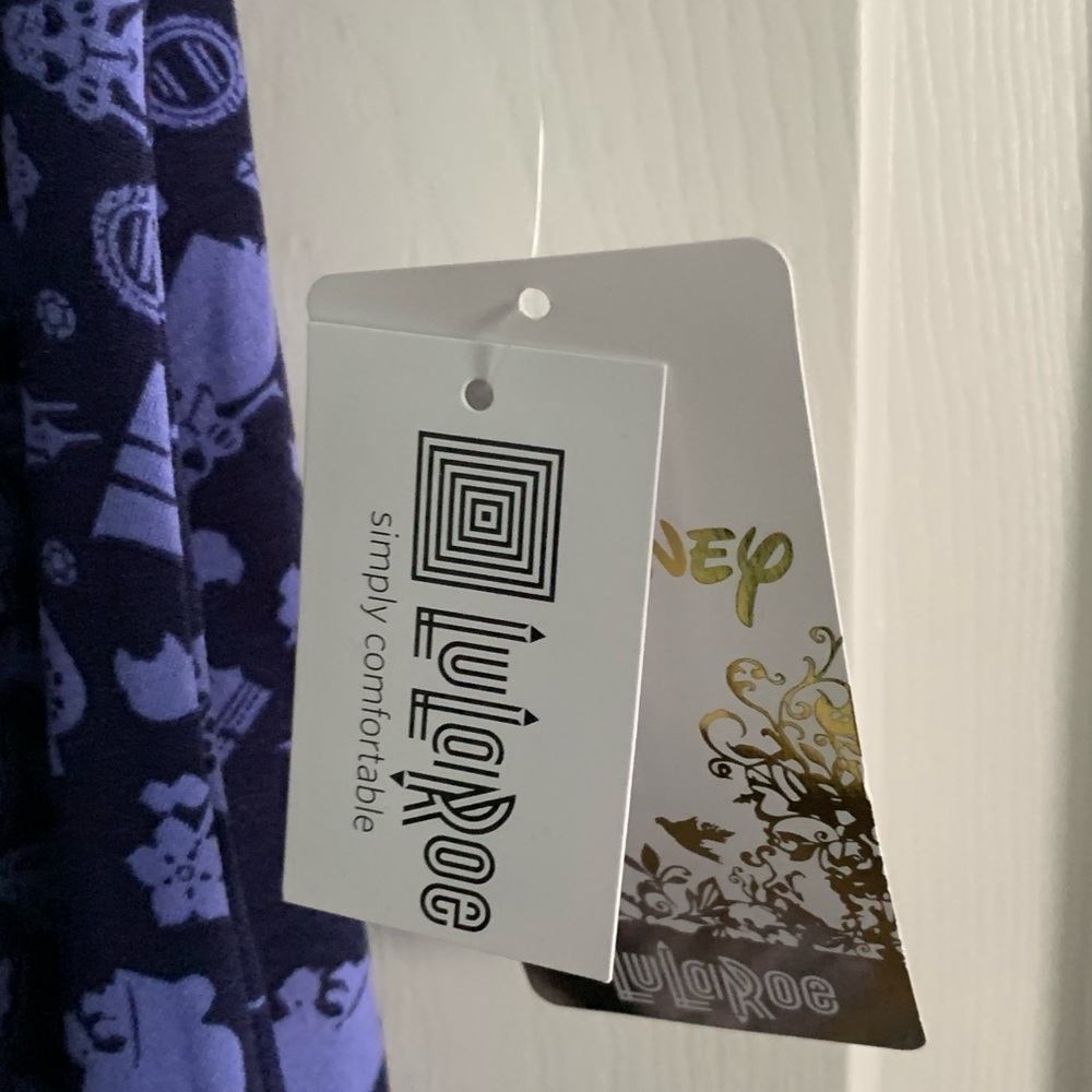 DISNEY Perfect T - NEW with TAGS!!! - Picture 5 of 6